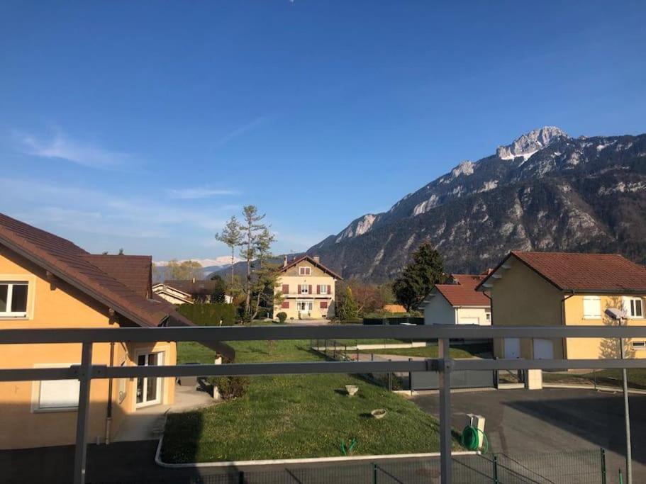 Appartement Belle Vue Sur Les Montagnes Saint-Pierre-en-Faucigny Exteriér fotografie